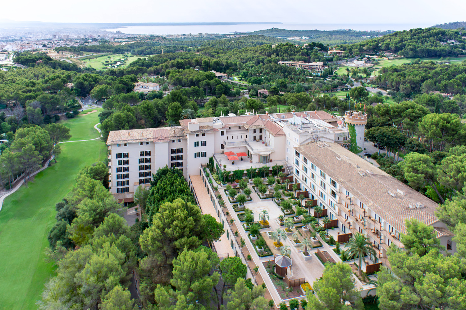 lux3090ex-126411-Aerial View-Low.jpg